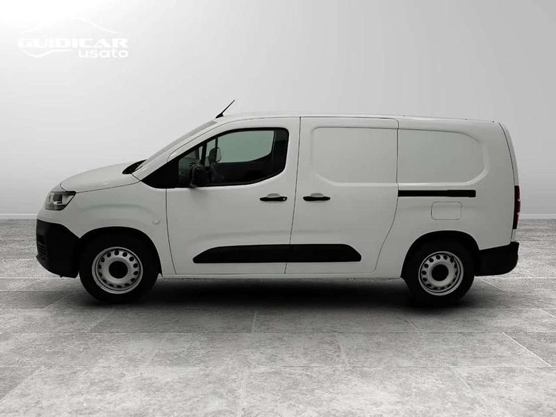 Usata Fiat Doblò 56 kW (77 CV) 2023 Bianco Monovolume