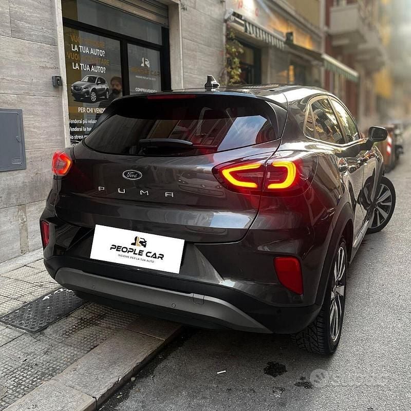 Usata Ford Puma Titanium 120 CV (88 kW) 2022 Grigio SUV