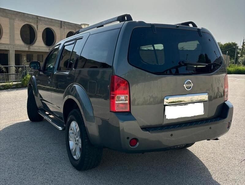 Usata Nissan Pathfinder 174 CV (127 kW) 2005 Grigio SUV