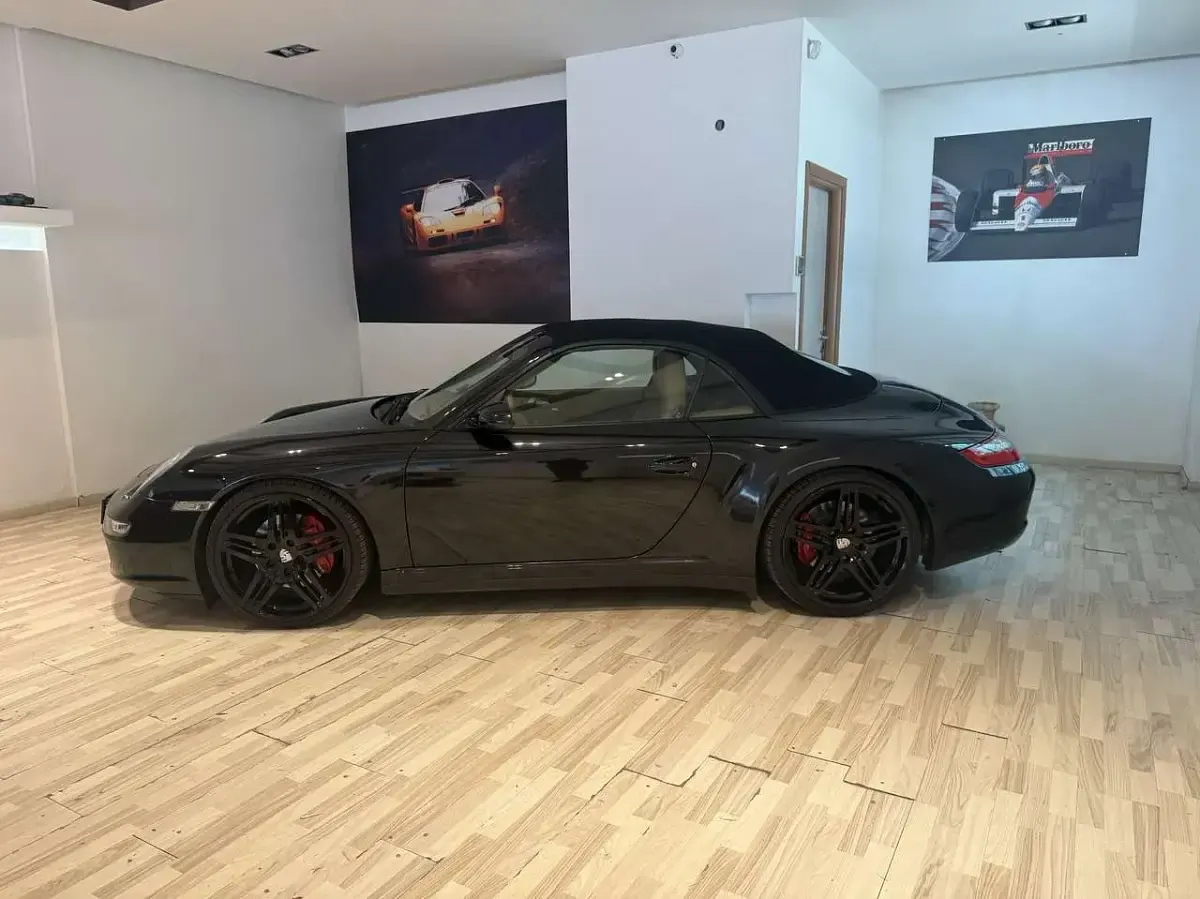 Usata Porsche 911 Carrera 4S Cabriolet 355 CV (261 kW) 2006 Nero Cabrio