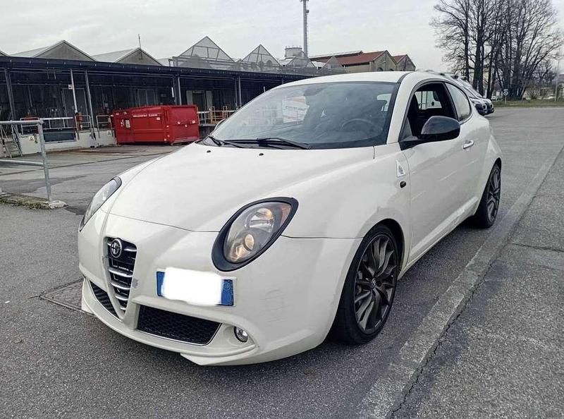 Second-hand Alfa Romeo MiTo Premium 170 CP (125 kW) 2010 Hatchback