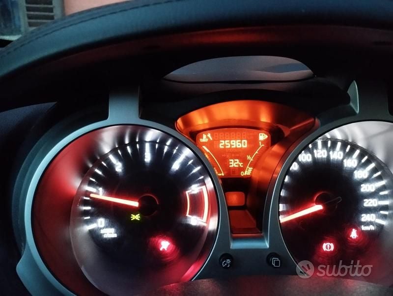 Usata Nissan Juke 110 CV (80 kW) 2016 Bianco SUV