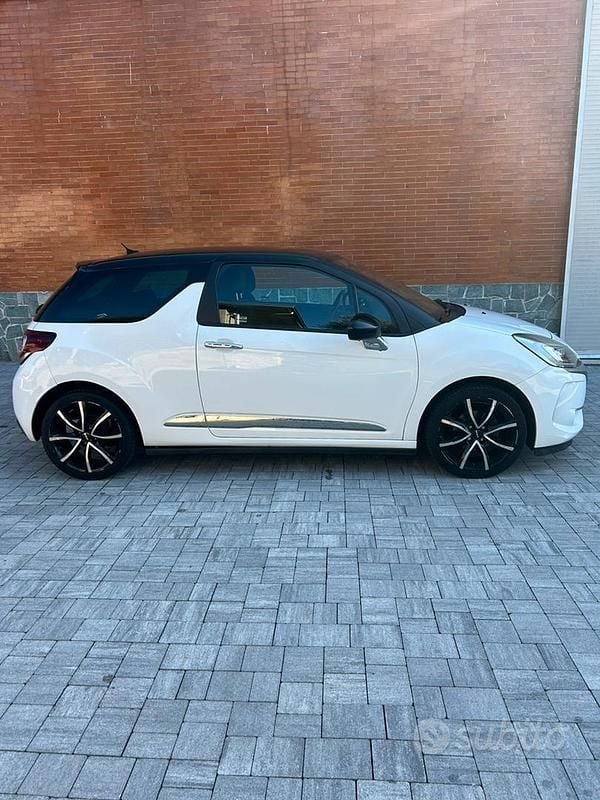 Usata DS Automobiles DS3 Sport Chic 114 CV (83 kW) 2016 Bianco Coupé