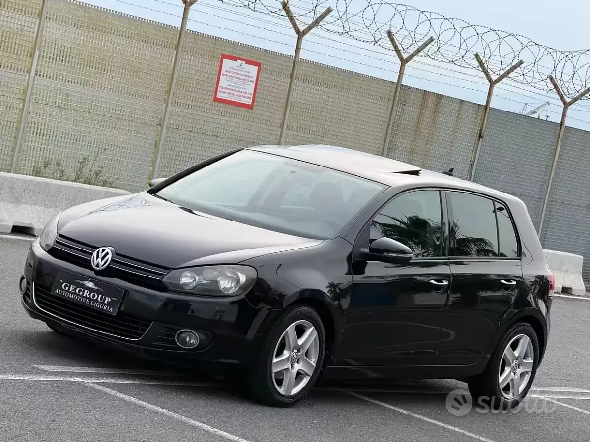 Usado VW Golf VI Highline 140 CV (102 kW) 2010 Negro Utilitario