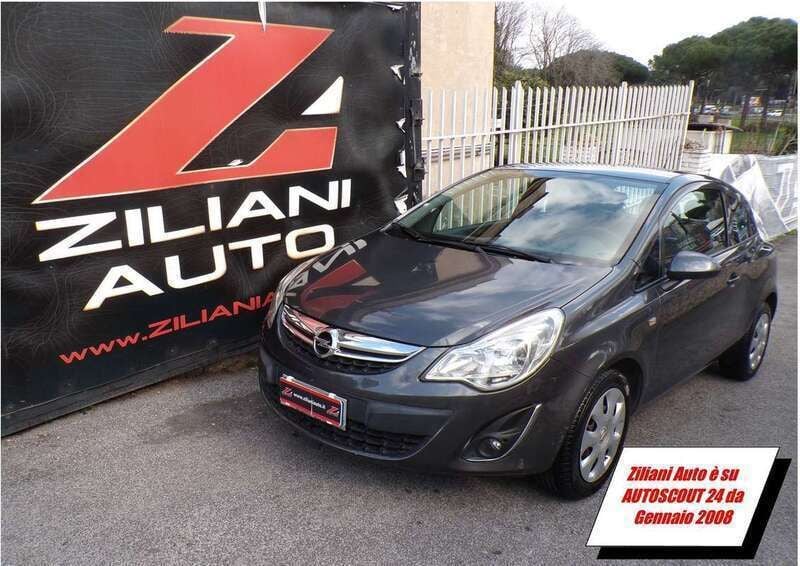 Grigio Usata 2013 Opel Corsa Edition Tre volumi | 2200 € (Super prezzo) - Immagine 1/4