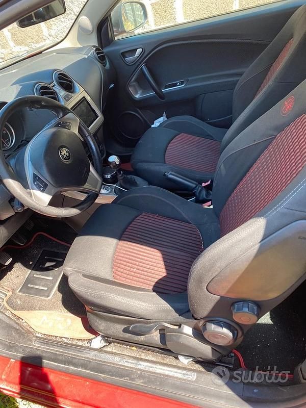 Usata Alfa Romeo MiTo 120 CV (88 kW) 2010 Rosso Utilitaria