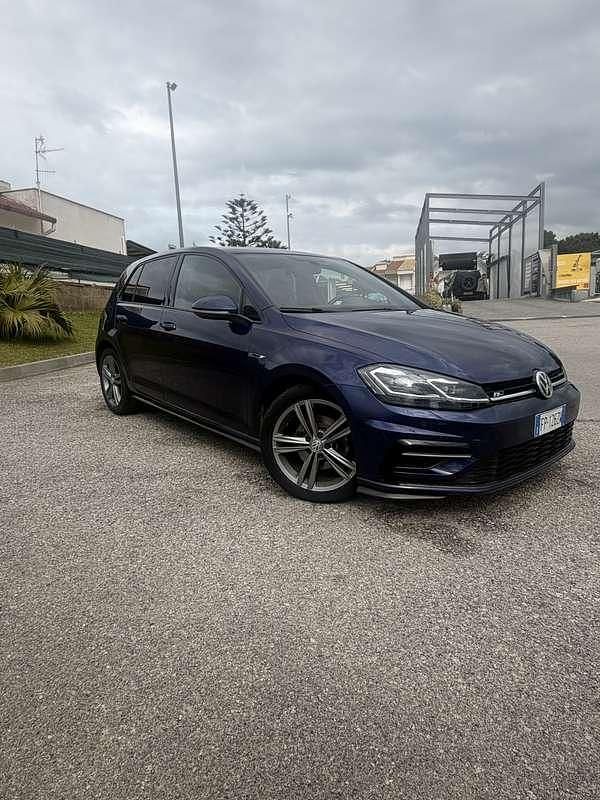 Usata VW Golf VII Highline 110 CV (80 kW) 2018 Berlina