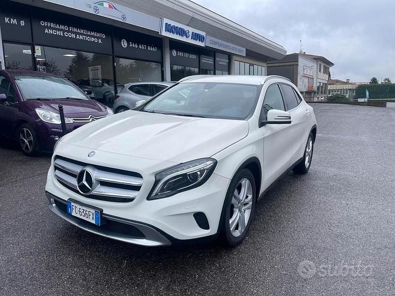 Usata Mercedes GLA180 Premium 109 CV (80 kW) 2016 Bianco SUV