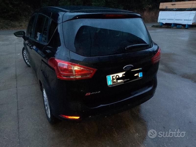 Usata Ford B-MAX Titanium 105 CV (77 kW) 2012 Nero Monovolume