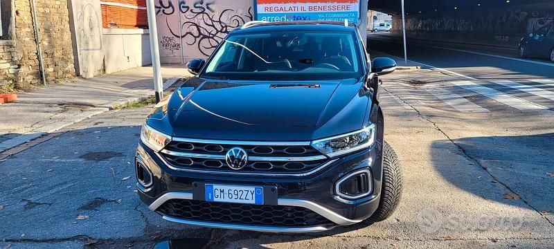 Gebraucht VW T-Roc Style 116 PS (85 kW) 2023 Schwarz SUV