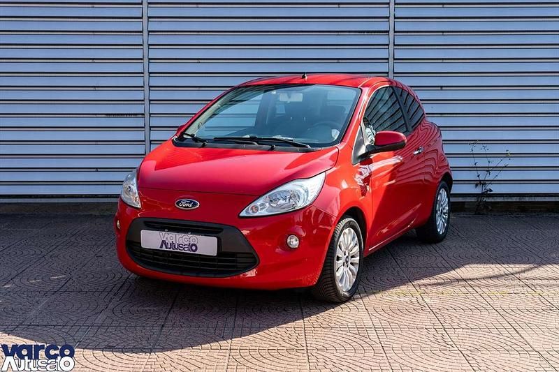 Usata Ford Ka Titanium 69 CV (50 kW) 2015 Race red Utilitaria