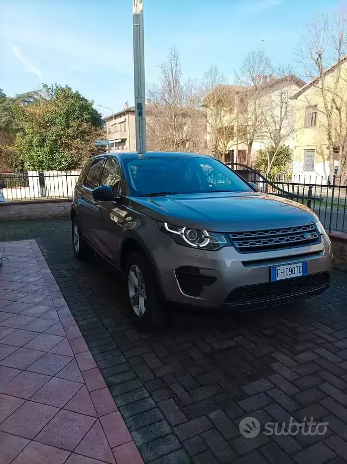 Usata Land Rover Discovery Sport HSE 150 CV (110 kW) 2017 Marrone SUV