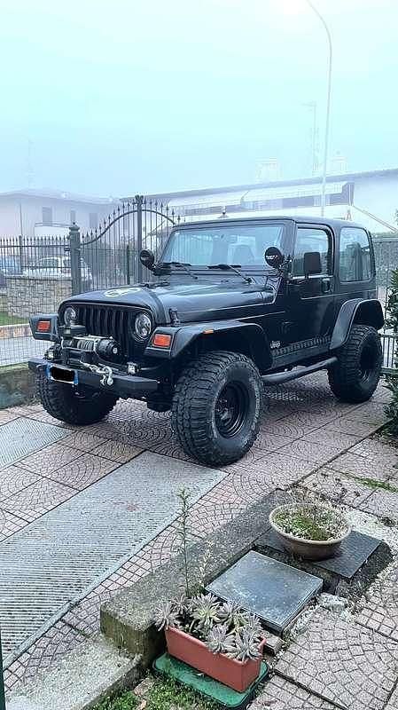 Usata Jeep Wrangler 177 CV (130 kW) 2002 Nero SUV