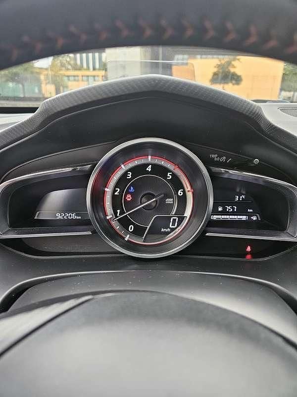 Usata Mazda 3 Exceed 105 CV (77 kW) 2017 Berlina