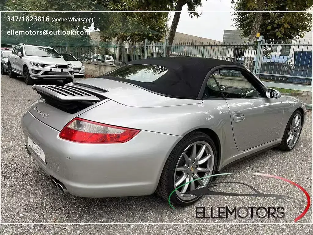 Usata Porsche 997 355 CV (261 kW) 2006 Argento Cabrio