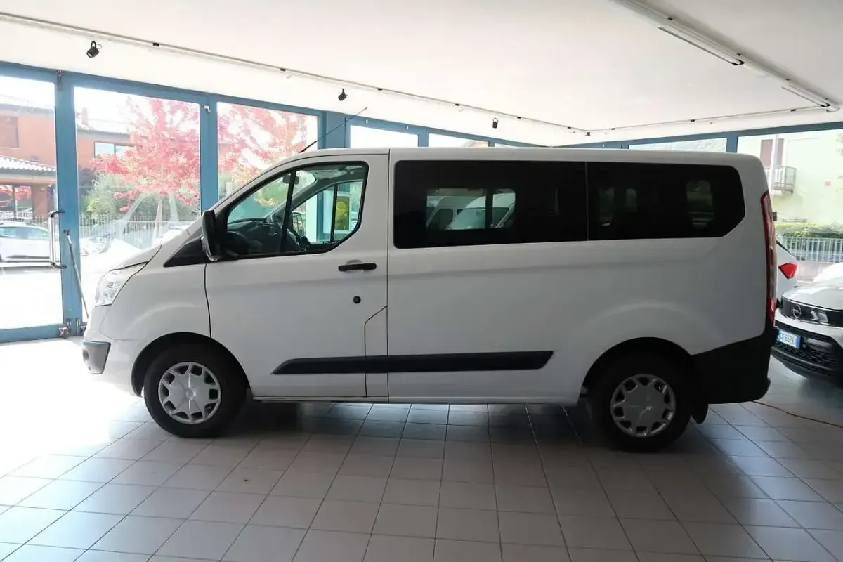 Usata Ford Transit Custom Trend 131 CV (96 kW) 2017 Bianco Monovolume