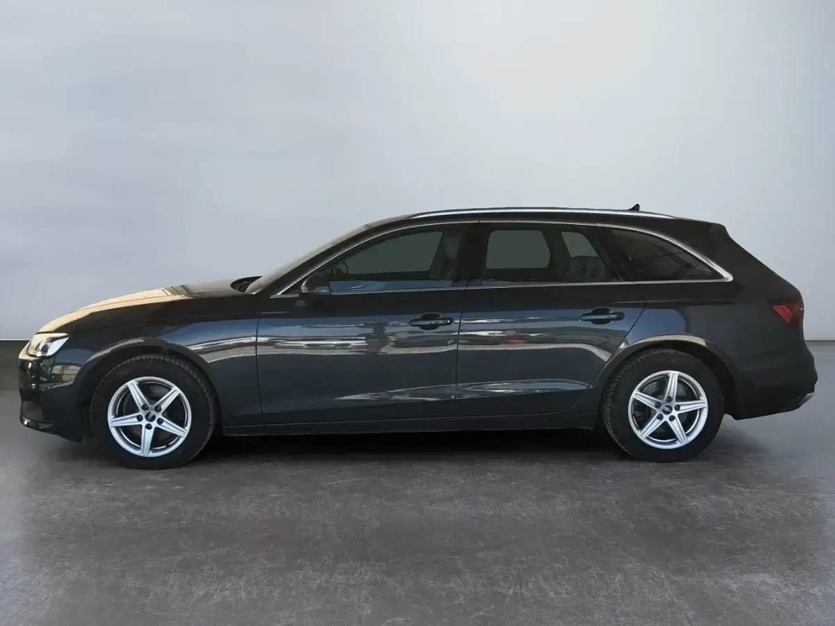Usata Audi A4 Business 163 CV (119 kW) 2022 Grigio Station wagon