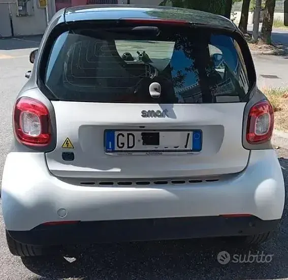 Usata Smart ForTwo Electric Drive 41 kW (56 CV) 2021 Bianco Berlina