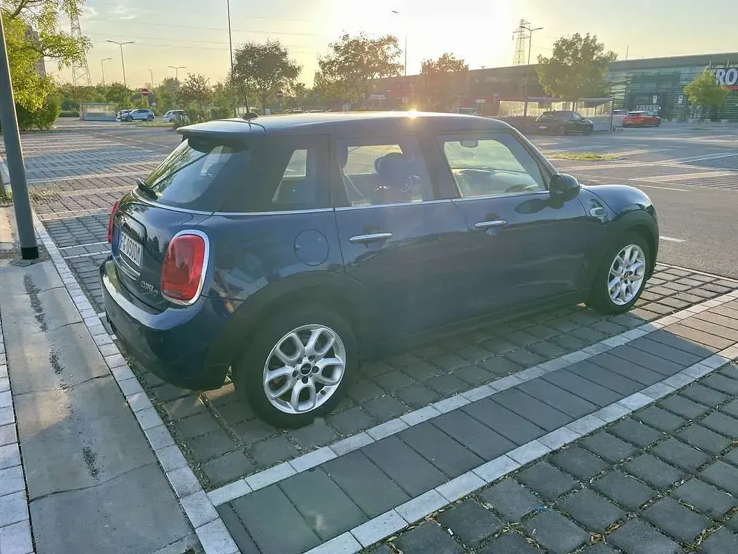 Usata Mini Cooper D Business 116 CV (85 kW) 2016 Utilitaria
