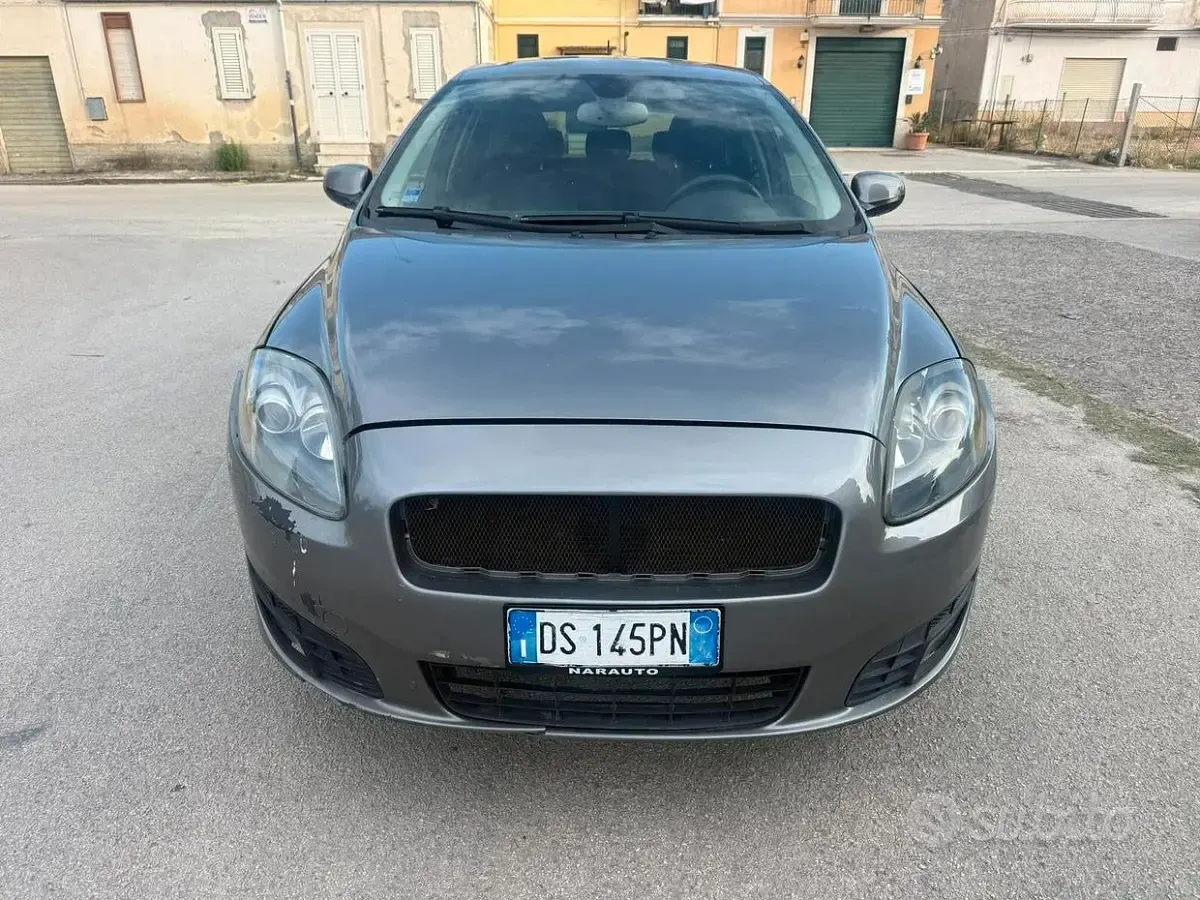 Usata Fiat Croma Emotion 150 CV (110 kW) 2009 Beige Station wagon