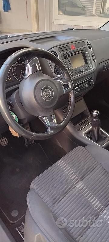 Bianco Usata 2011 VW Tiguan SUV | 4500 € (Buon prezzo) - Immagine 1/4