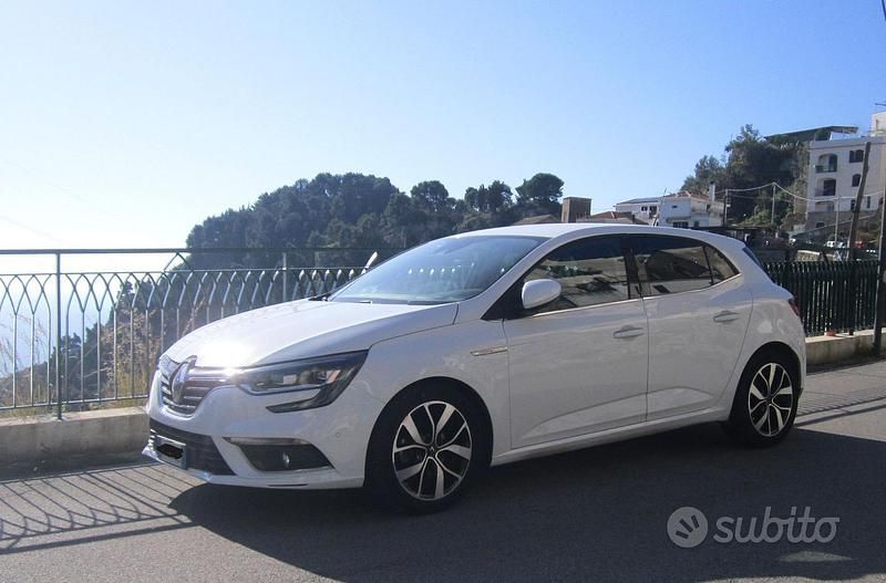 Usata Renault Mégane IV 116 CV (85 kW) 2020 Bianco Berlina