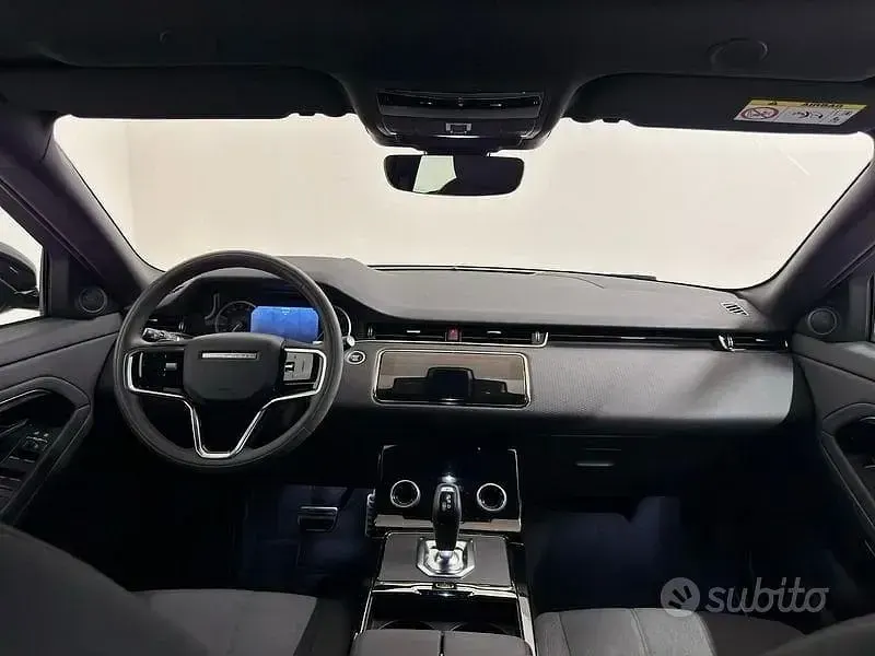 Usata Land Rover Range Rover evoque R-Dynamic 249 CV (183 kW) 2022 Carpathian grey SUV