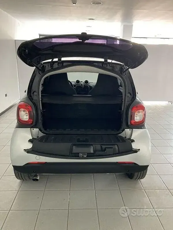 Usata Smart ForFour Brabus 71 CV (52 kW) 2019 Argento Utilitaria