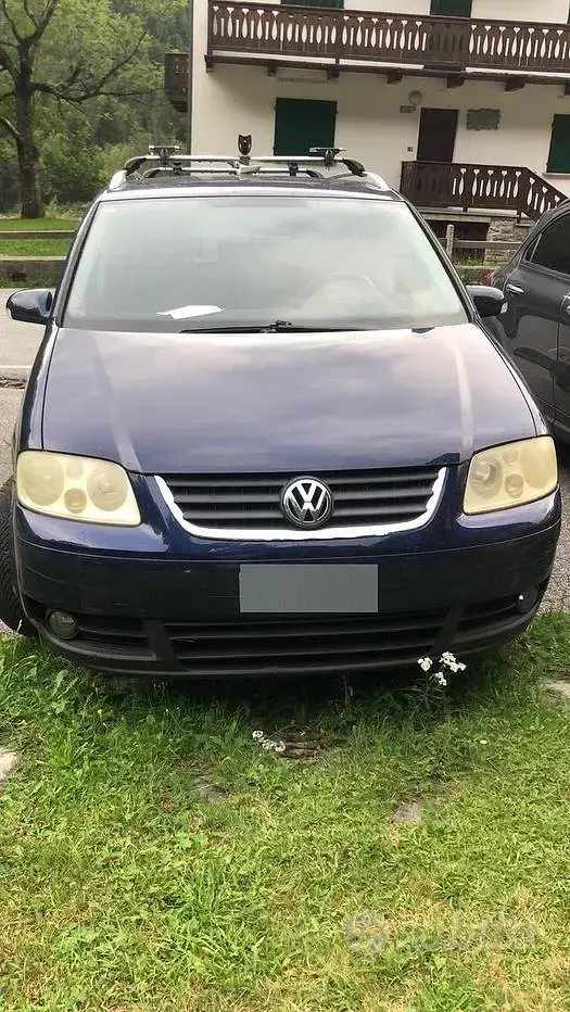 Usata VW Touran Highline 140 CV (102 kW) 2005 Bluazzurro Monovolume