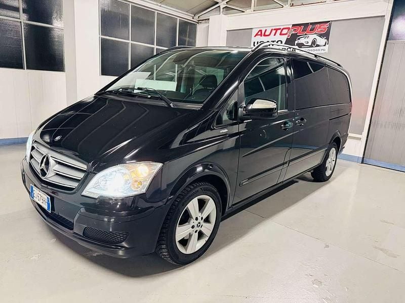 Nero Usata 2011 Mercedes Viano Monovolume | 16.900 € (Buon prezzo) - Immagine 1/4