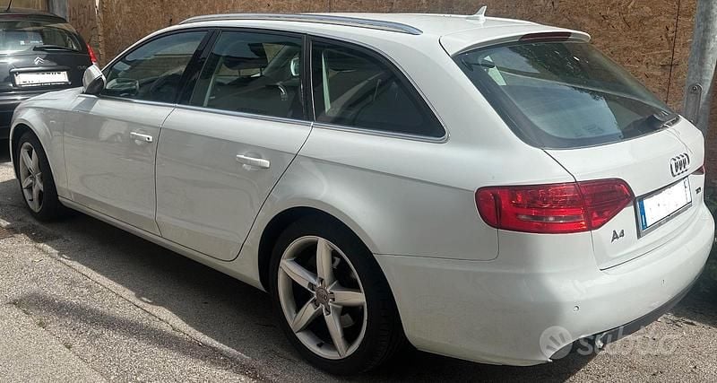 Usata Audi A4 143 CV (105 kW) 2011 Bianco Station wagon