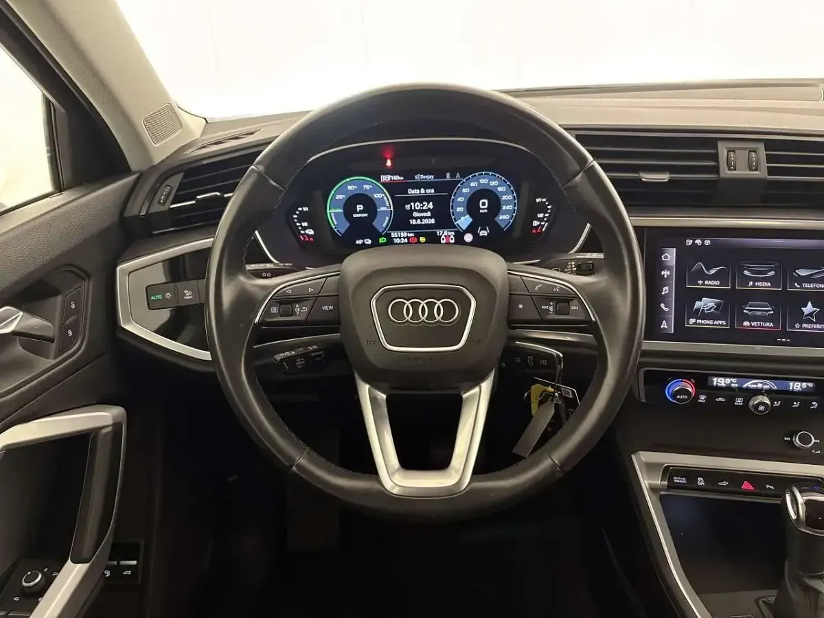 Usata Audi Q3 245 CV (180 kW) 2022 Blu/azzurro SUV