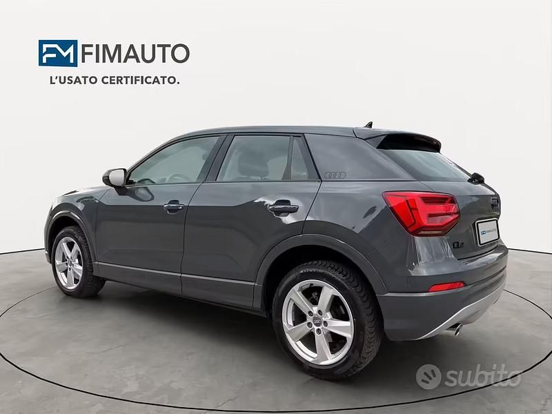 Usata Audi Q2 Admired 116 CV (85 kW) 2019 Grigio SUV