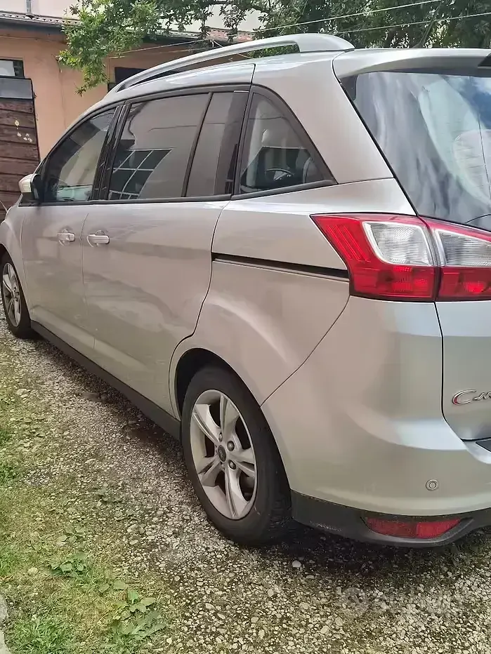 Usata Ford C-MAX 120 CV (88 kW) 2016 Grigio Monovolume