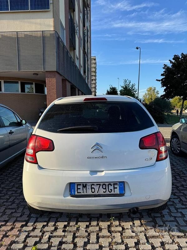 Bianco Usata 2012 Citroën C3 Due volumi | 3200 € (Ottimo prezzo) - Immagine 1/4