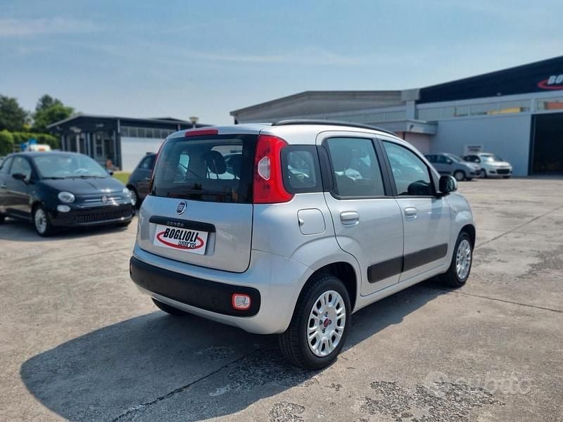 Usata Fiat Panda Lounge 69 CV (50 kW) 2019 Grigio Utilitaria