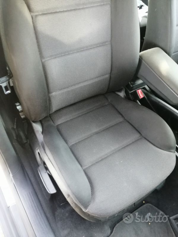 Usata Audi A3 102 CV (75 kW) 2001 Grigio Berlina