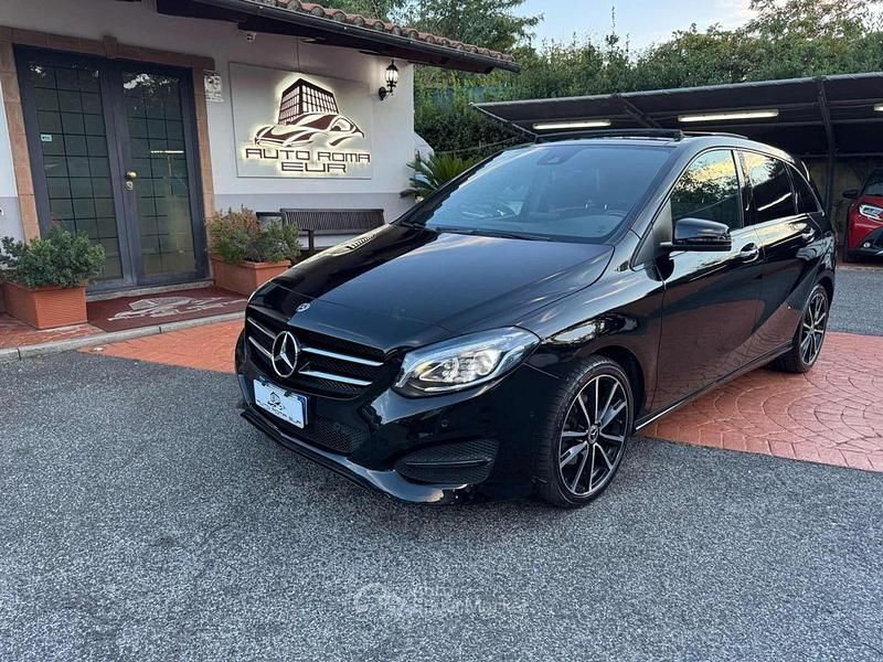 Nero Usata 2018 Mercedes B200 Premium Monovolume | 18.950 € (Buon prezzo) - Immagine 1/4
