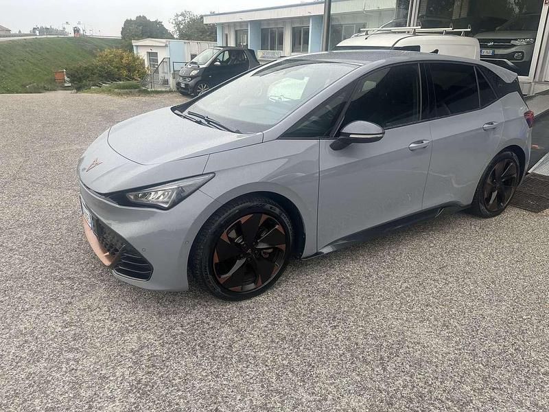 Usata Cupra Born e-Boost 169 kW (231 CV) 2022 Other Utilitaria