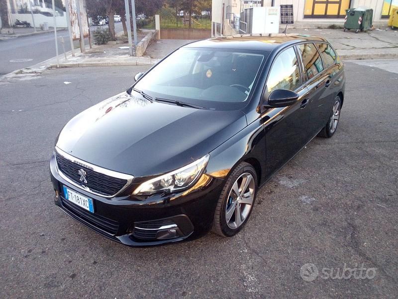 Usata Peugeot 308 SW Allure 130 CV (95 kW) 2018 Station wagon