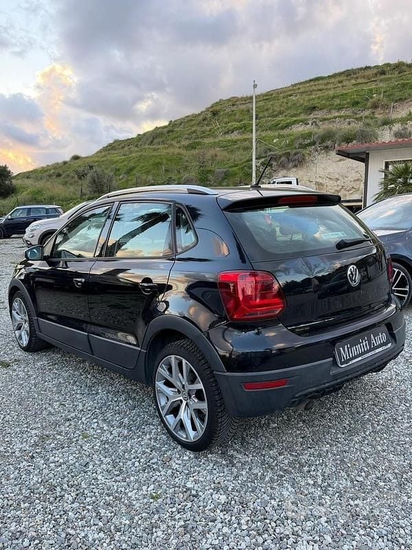 Usata VW Polo Cross 90 CV (66 kW) 2016 Nero Utilitaria