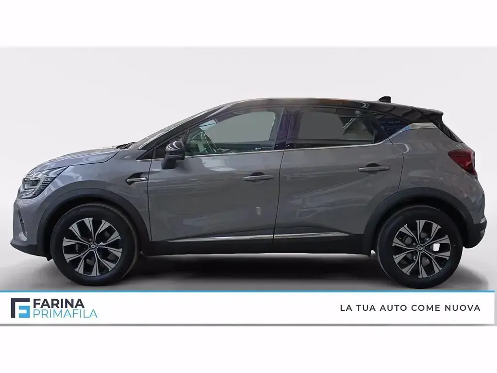 Usata Renault Captur Techno 101 CV (74 kW) 2024 Grigio scuro /tetto nero SUV