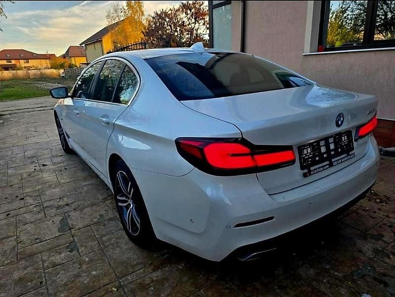 Usata BMW 530 Luxury Line 292 CV (214 kW) 2023 Bianco Berlina