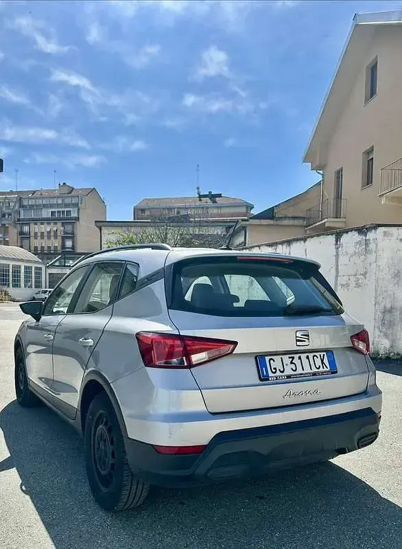 Usata Seat Arona Reference 95 CV (69 kW) 2022 Grigio SUV