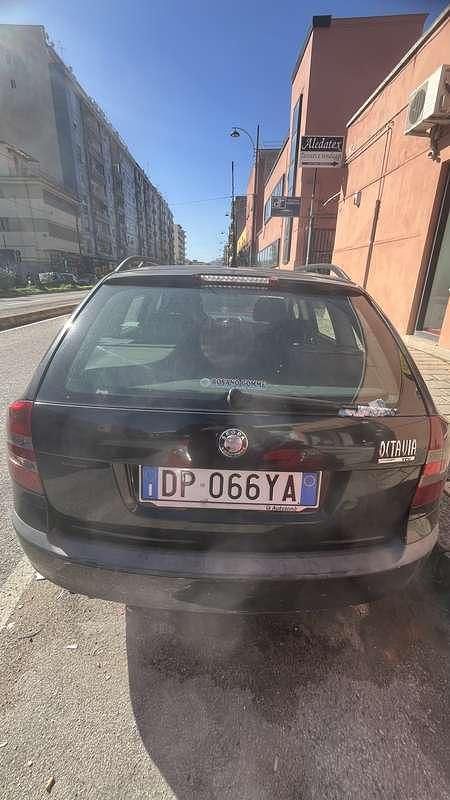 Gebraucht Skoda Octavia Ambiente 105 PS (77 kW) 2008 Kombi