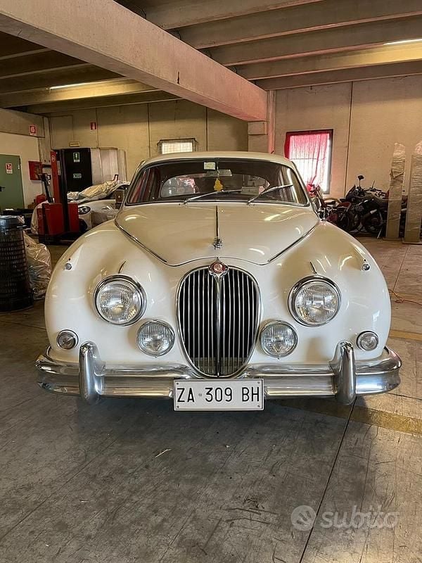 Usata Jaguar MK II 1960 Bianco Berlina