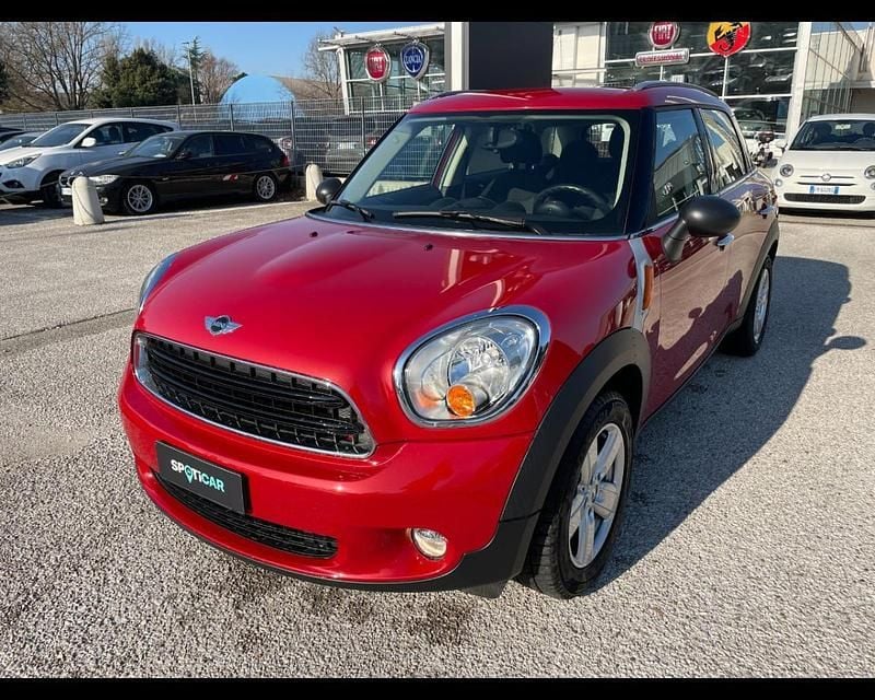 Usata Mini One Countryman 98 CV (72 kW) 2016 Rosso SUV