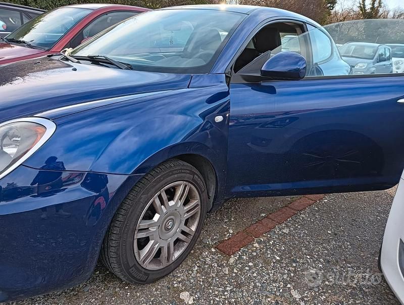 Usata Alfa Romeo MiTo 78 CV (57 kW) 2017 Blu/azzurro Utilitaria