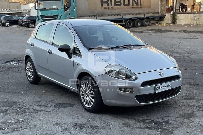Usata Fiat Punto Street 69 CV (50 kW) 2018 Grigio Berlina