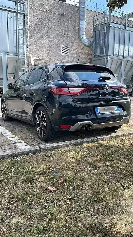 Usata Renault Mégane 131 CV (96 kW) 2019 Nero Berlina
